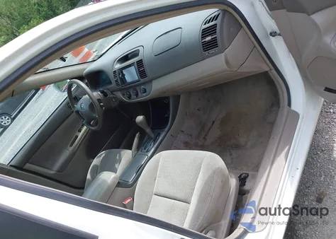 2002 Toyota Camry Le из США, поврежденный, VIN 4T1BE32K22U050769